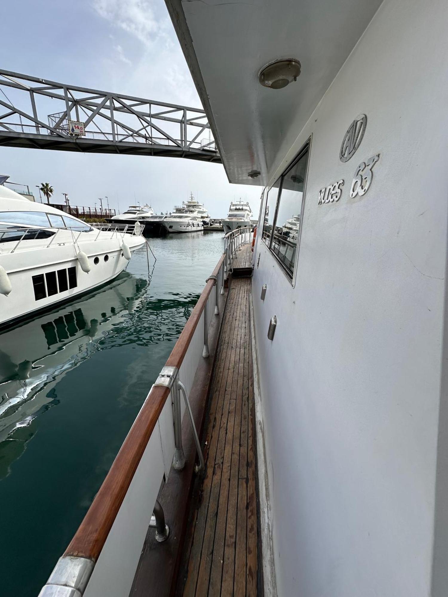 Habitacion Marineria Boat Aloha 巴塞罗那 外观 照片